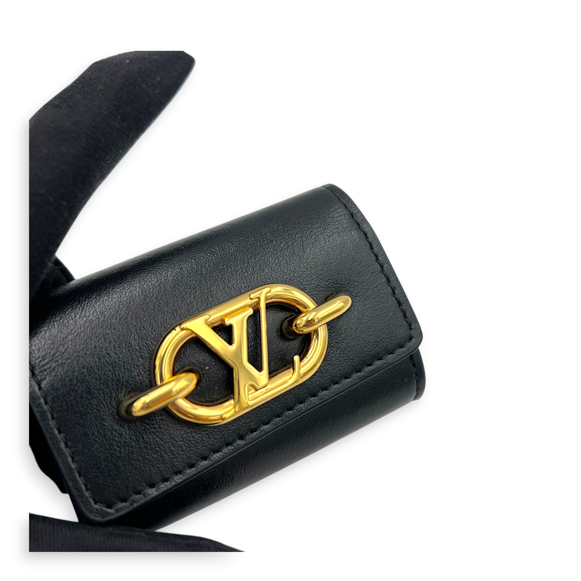 Link Black Earphone Holder in Calfskin, Gold hardware
