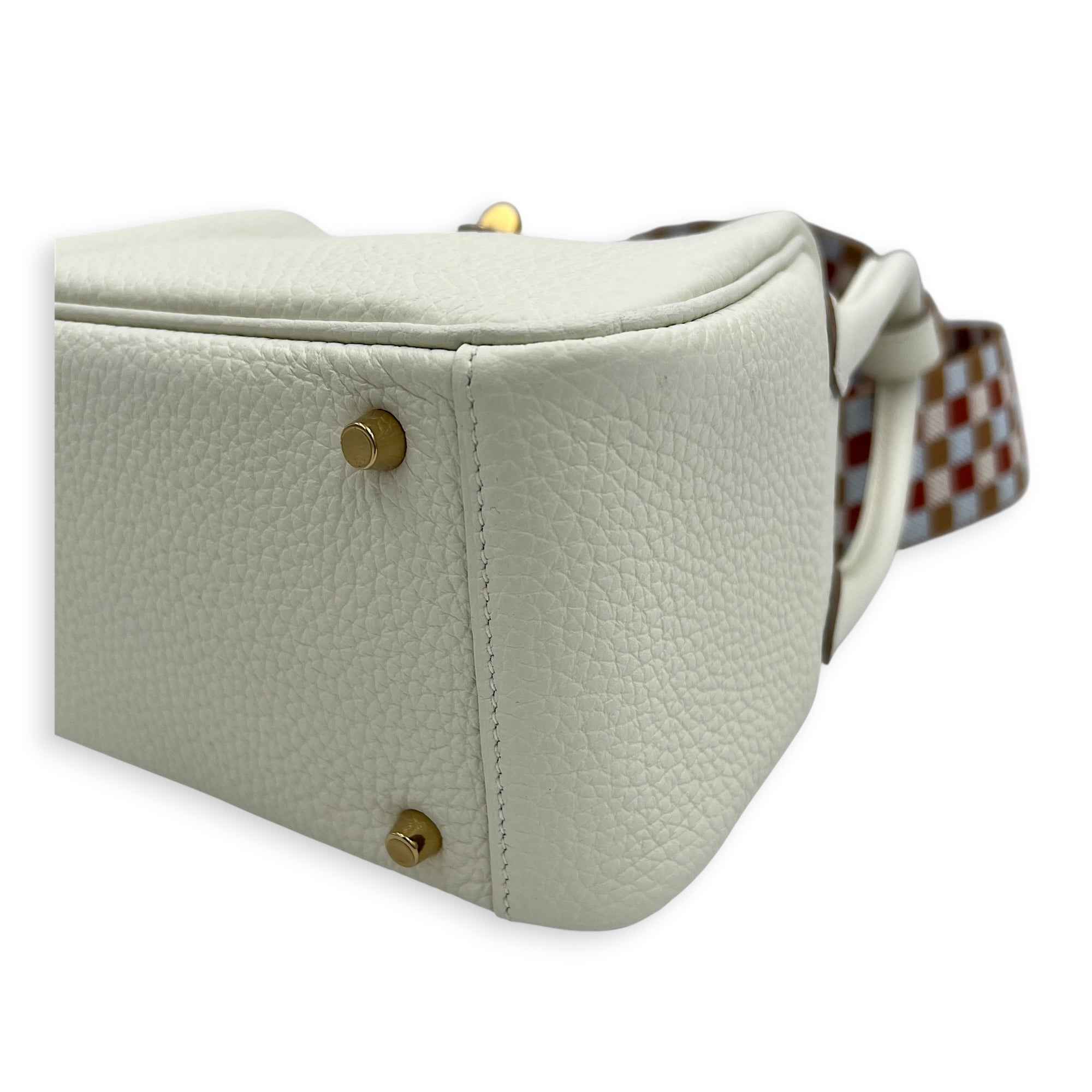 Lindy Nata in Clemence, Gold hardware