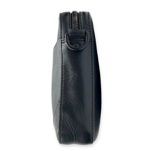 Monogram Shadow Duo Black Messenger in Calfskin, Ruthenium hardware