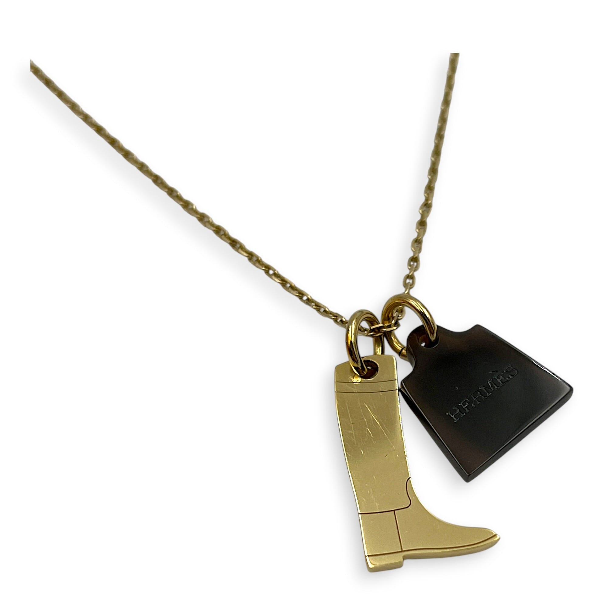 Amulette Pendentif Maroquinier Gold Necklace in Metal & Resin, Gold hardware