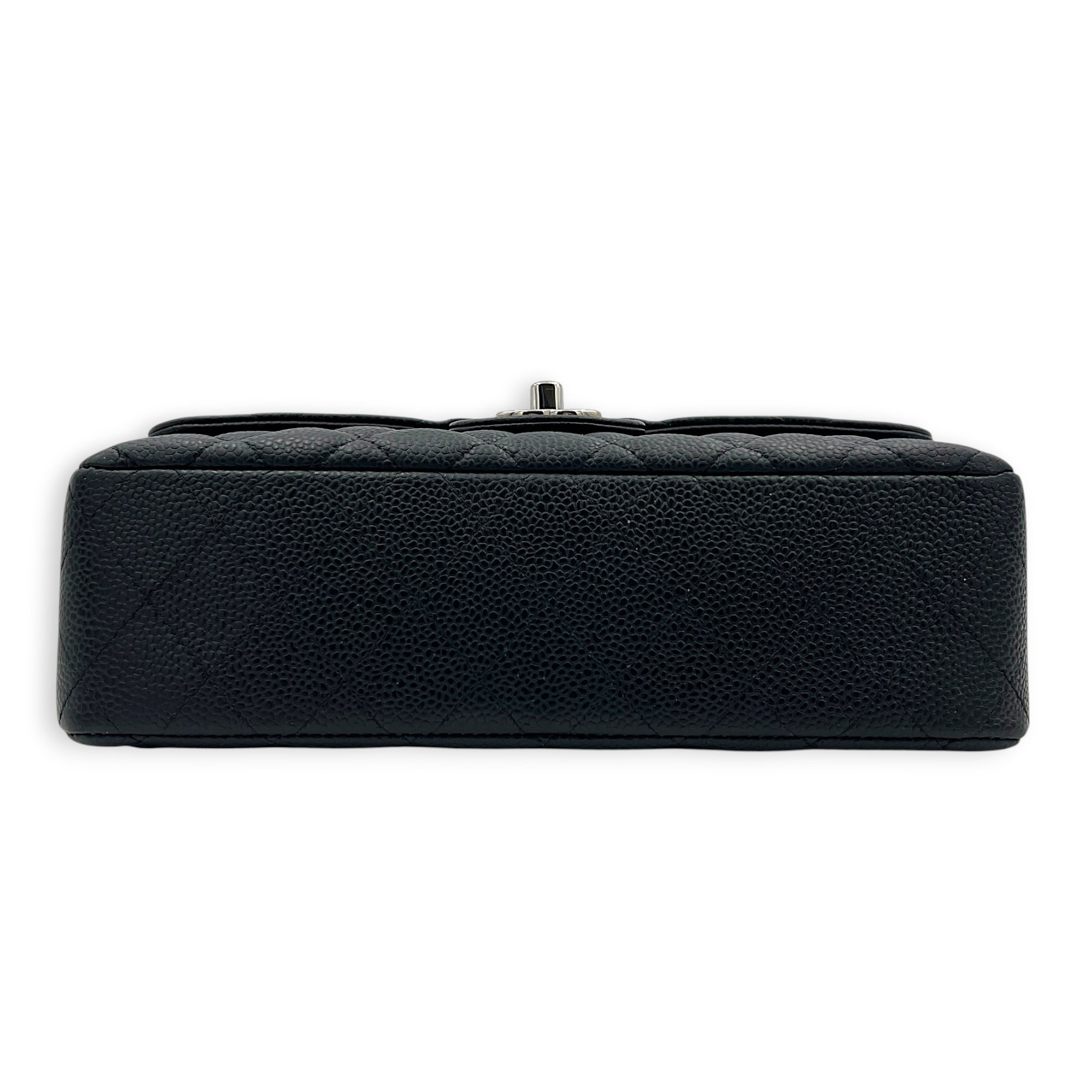 Classic Shoulder Bag Small Black in Caviar Leather, Silver hardware
