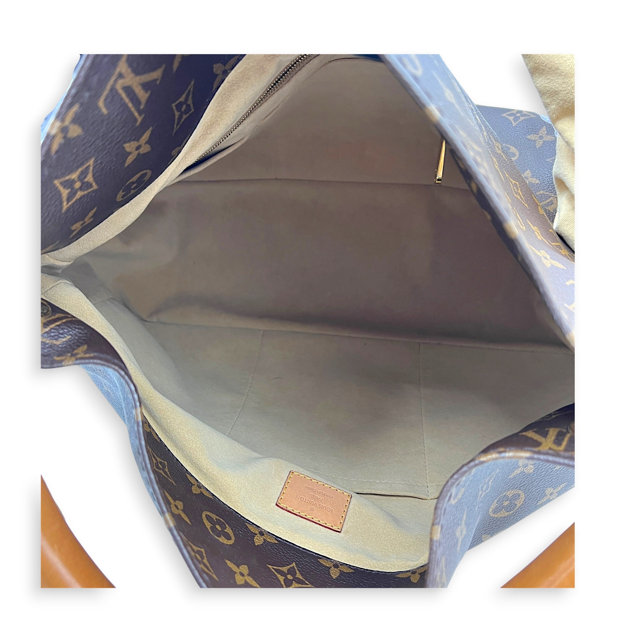 Artsy Shoulder Bag Brown in Monogram Coated Canvas, Gold hardware