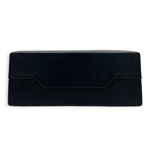 Duty Free Black Shoulder Bag in Calfskin, Gold hardware