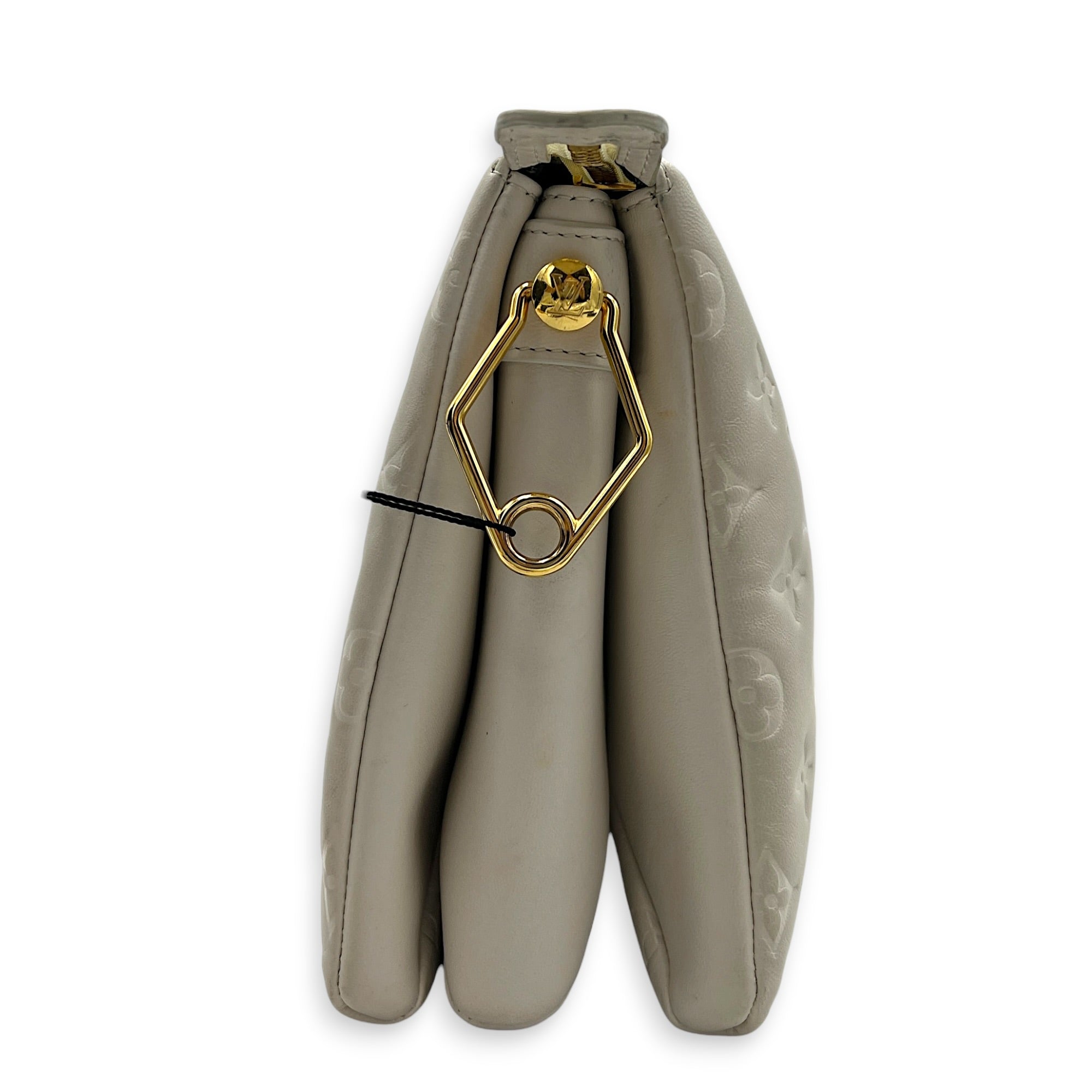 Coussin Shoulder Bag White in Lambskin, Gold hardware