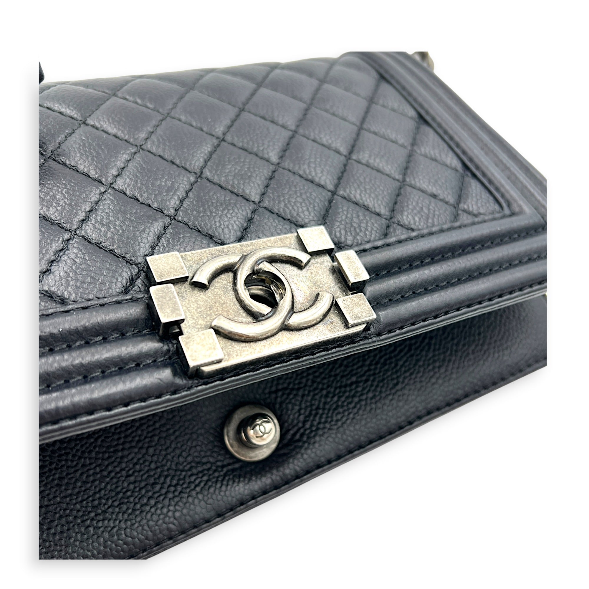 Boy Shoulder Bag Medium Black in Caviar Leather, Silver hardware