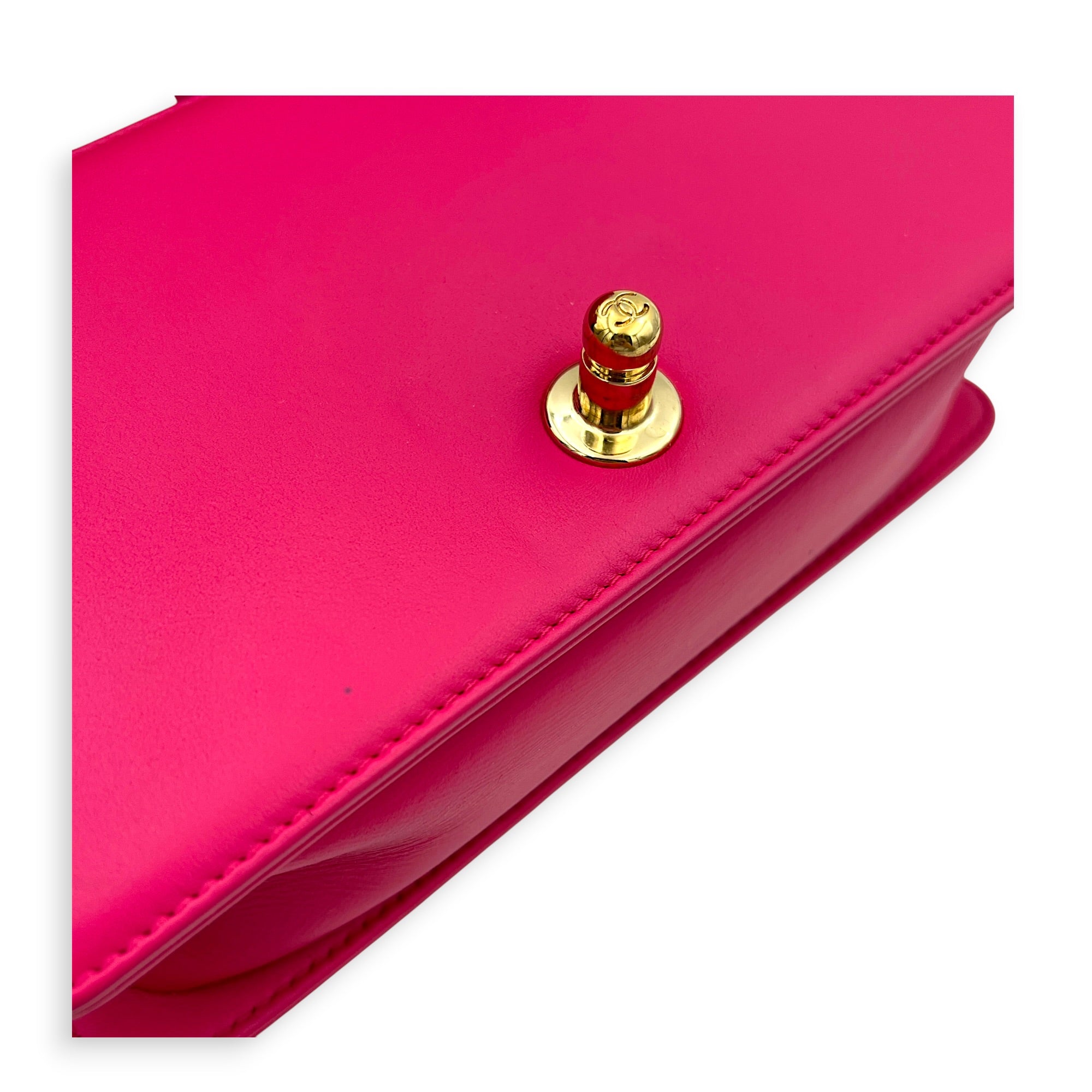 Boy Shoulder Bag Small Pink in Lambskin, Gold hardware
