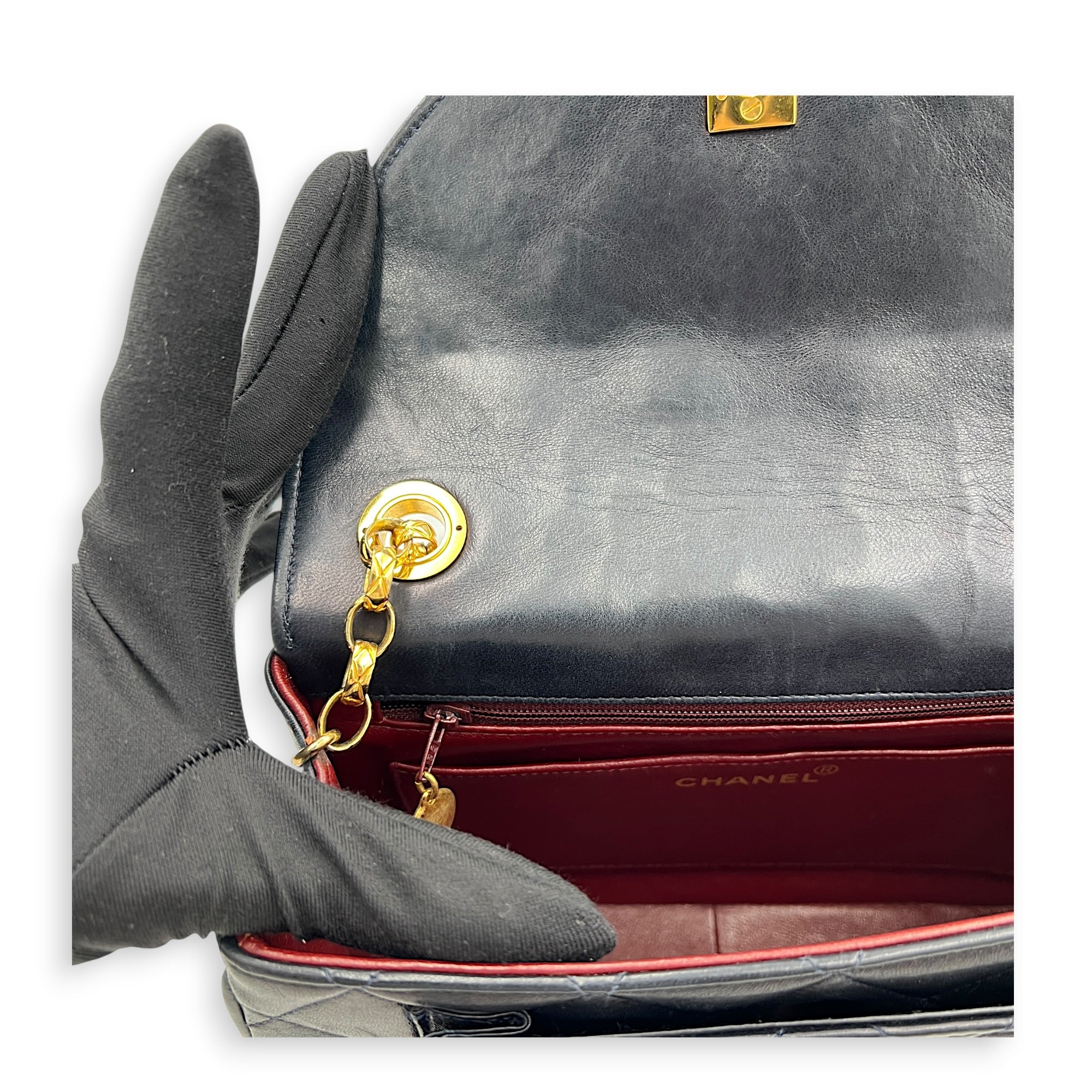Vintage CC Crossbody Bag Dark Blue (retouched) in Lambskin, Gold hardware