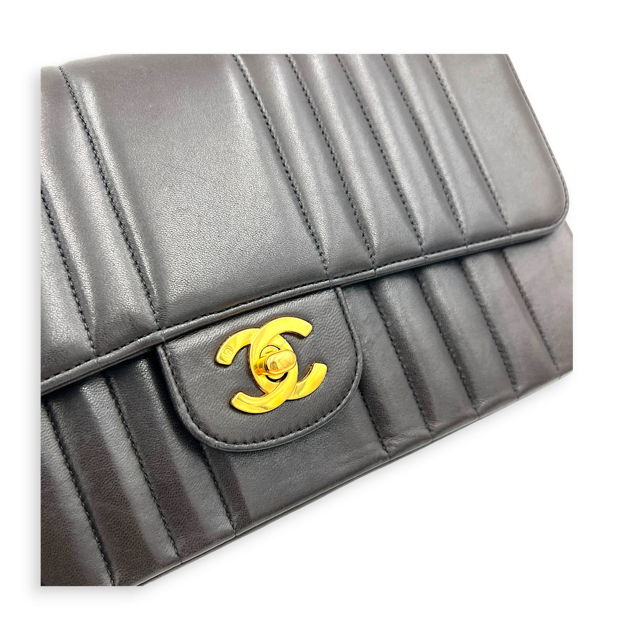 Vintage CC Medium Mademoiselle Shoulder Bag in Lambskin, Gold hardware
