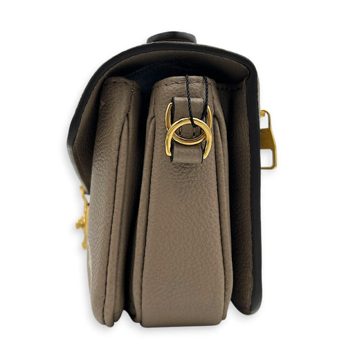 Metis East West Top Handle Bag in Empreinte Leather, Gold hardware
