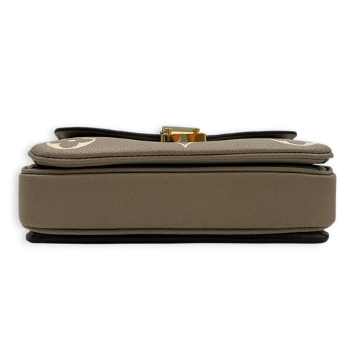 Metis East West Top Handle Bag in Empreinte Leather, Gold hardware