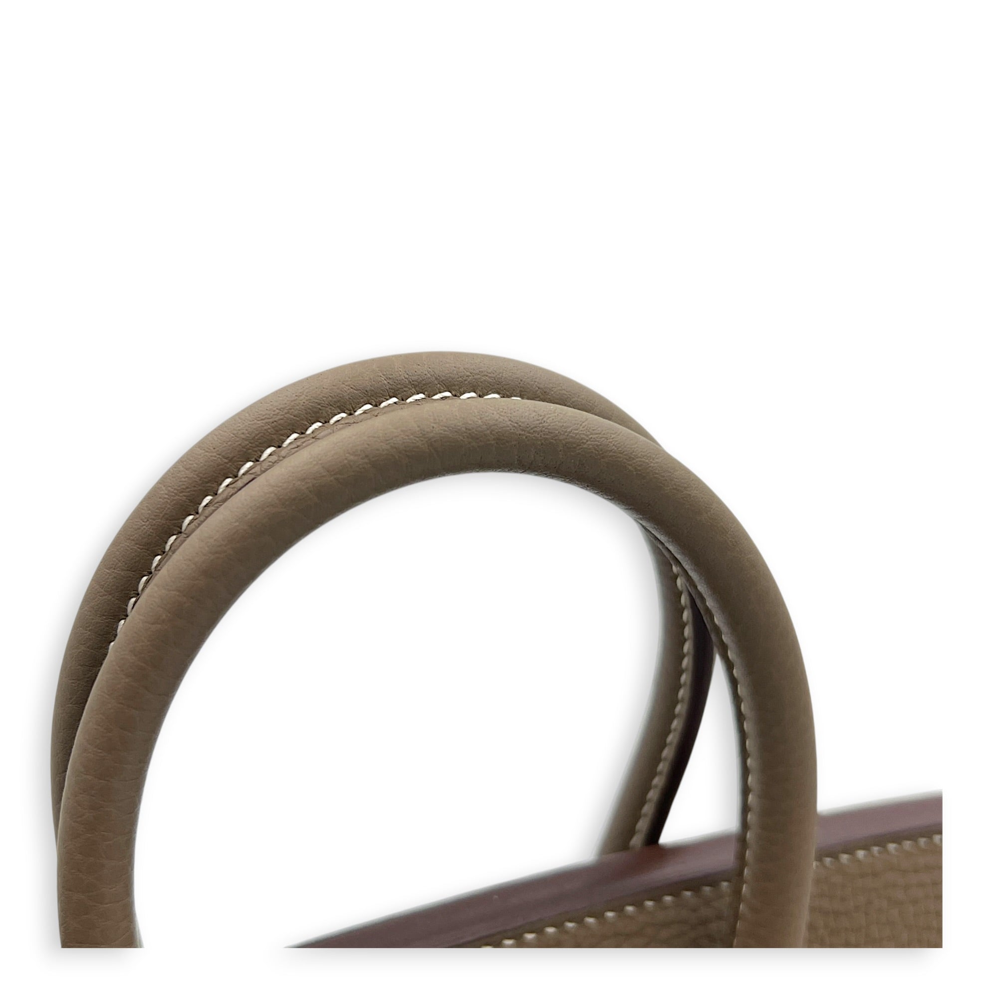 Birkin 25 Etoupe Top Handle Bag in Togo, Gold hardware