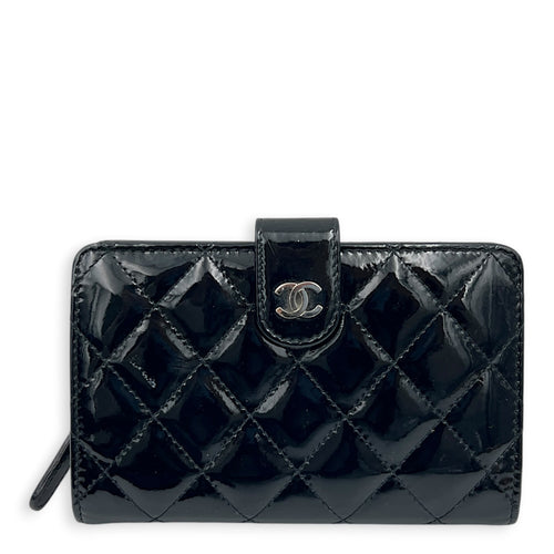 CC Black Wallet in Patent Leather, Silver hardware
