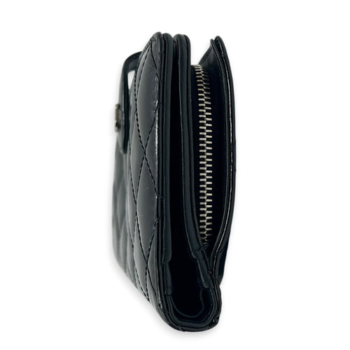 CC Black Wallet in Patent Leather, Silver hardware