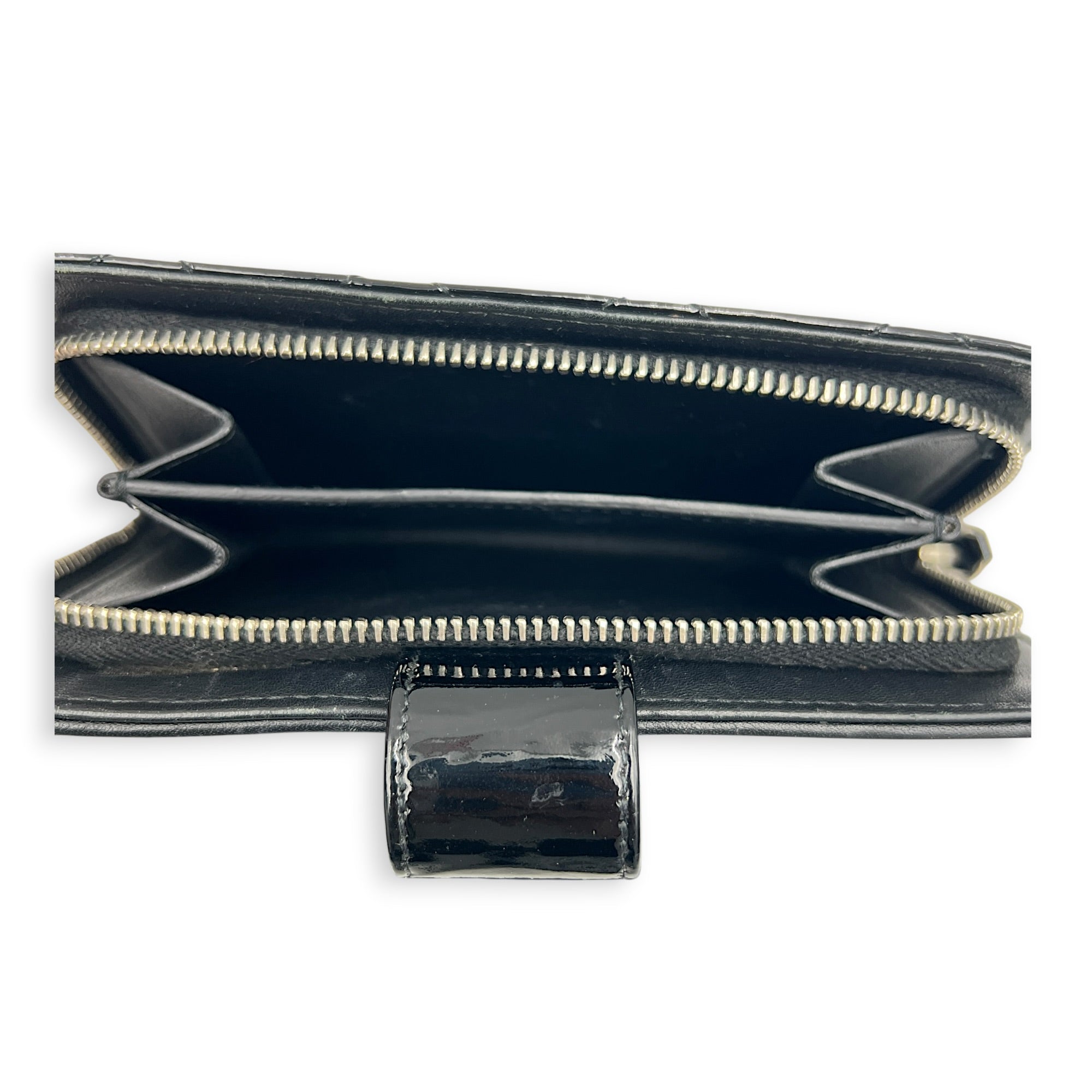 CC Black Wallet in Patent Leather, Silver hardware