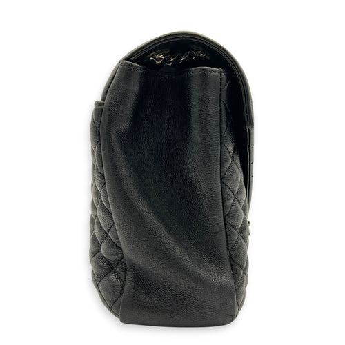 College Shoulder Bag Black in Calfskin, Ruthenium hardware