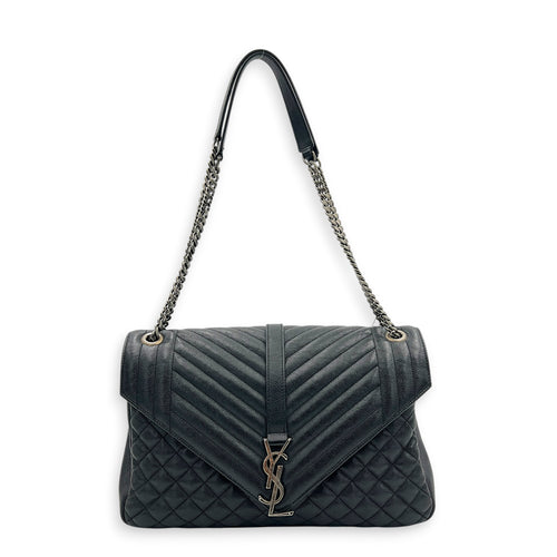 College Shoulder Bag Black in Calfskin, Ruthenium hardware