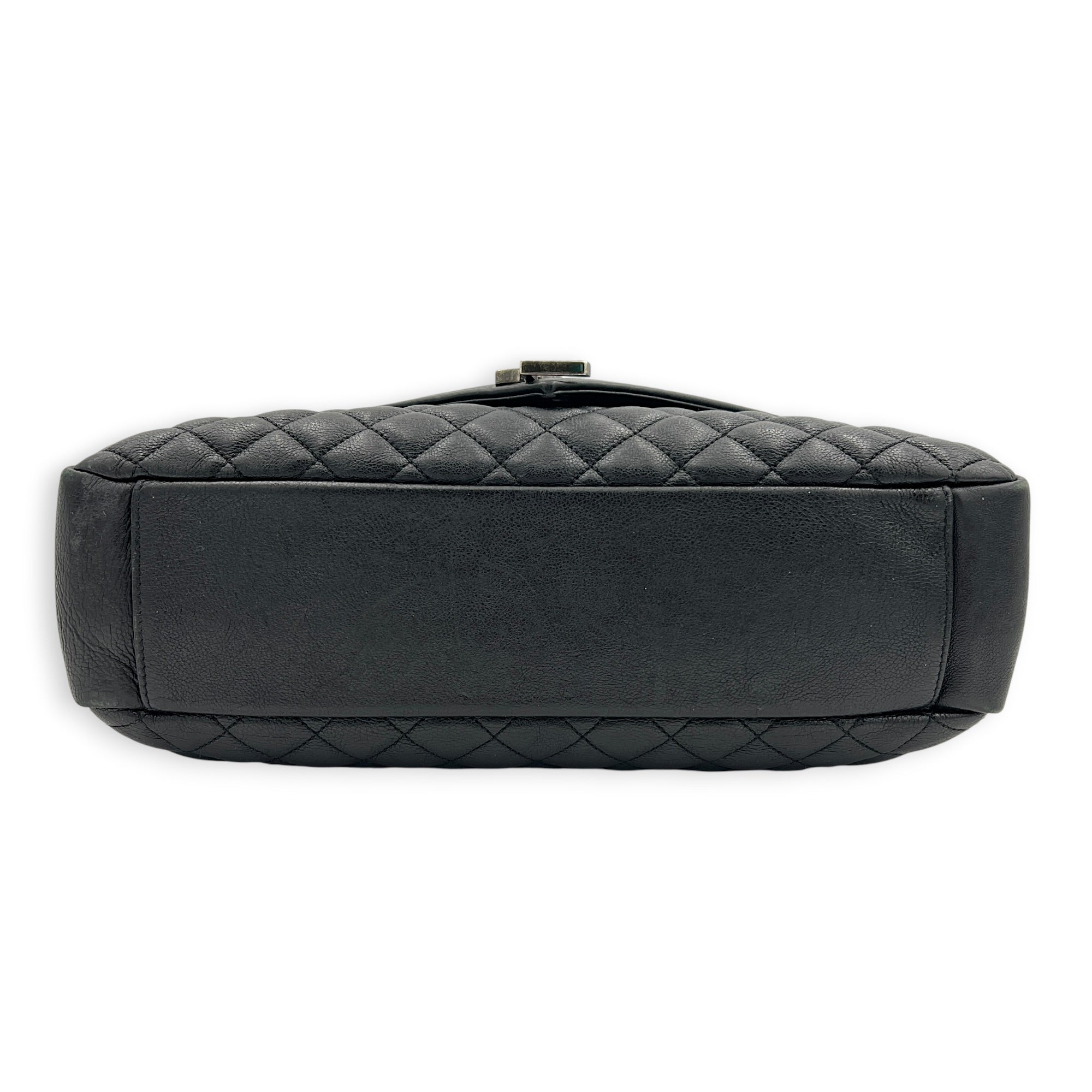 College Shoulder Bag Black in Calfskin, Ruthenium hardware