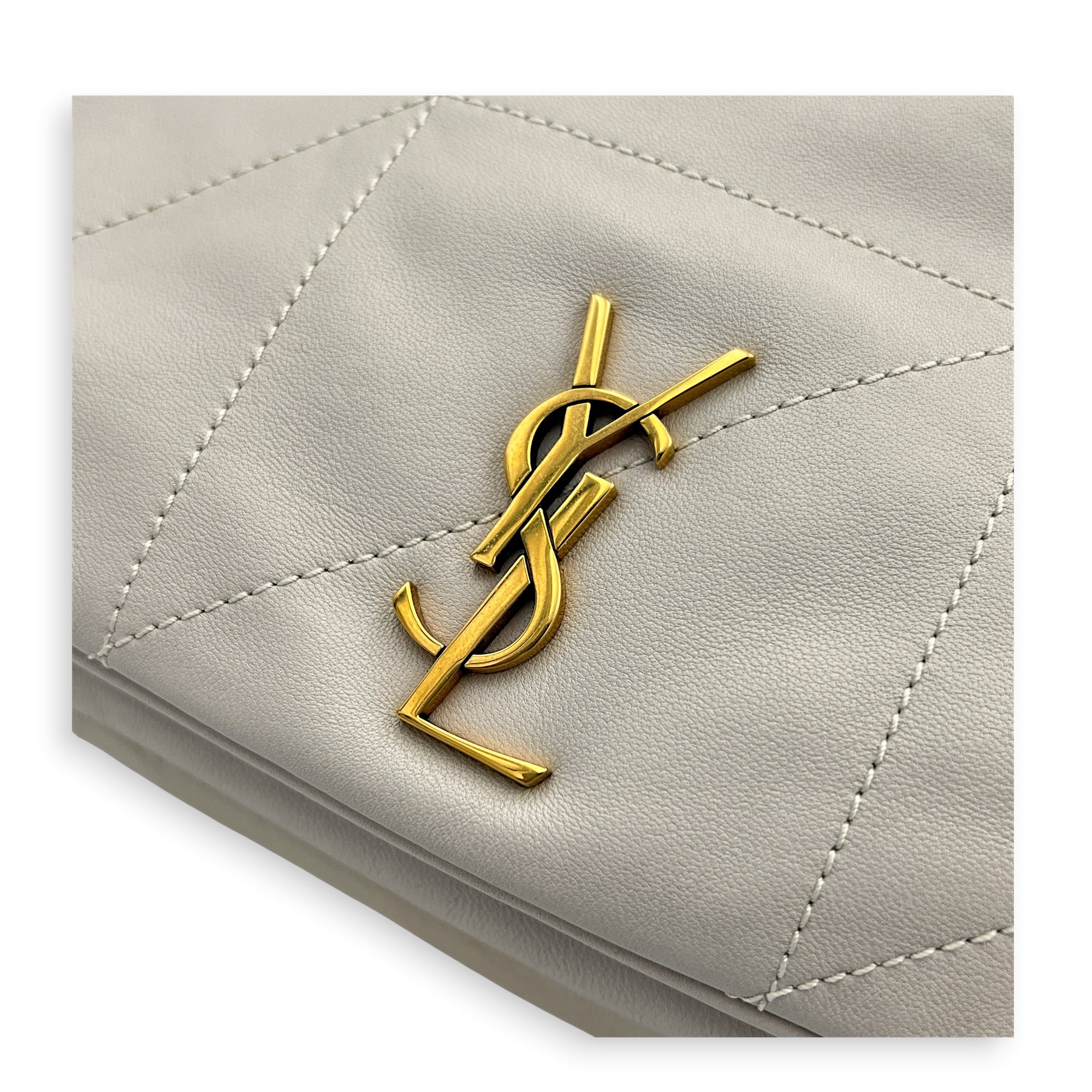 Jamie 4.3 Medium White Shoulder Bag in Lambskin, Gold hardware
