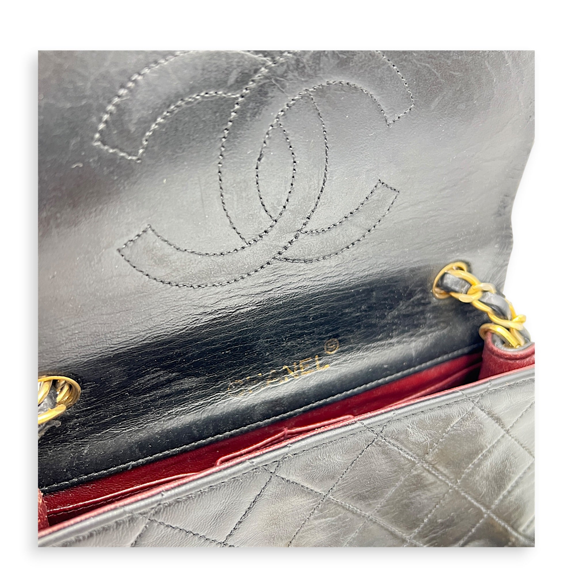 Vintage Quilted Single Flap Shoulder Bag Black in Lambskin, Gold hardware