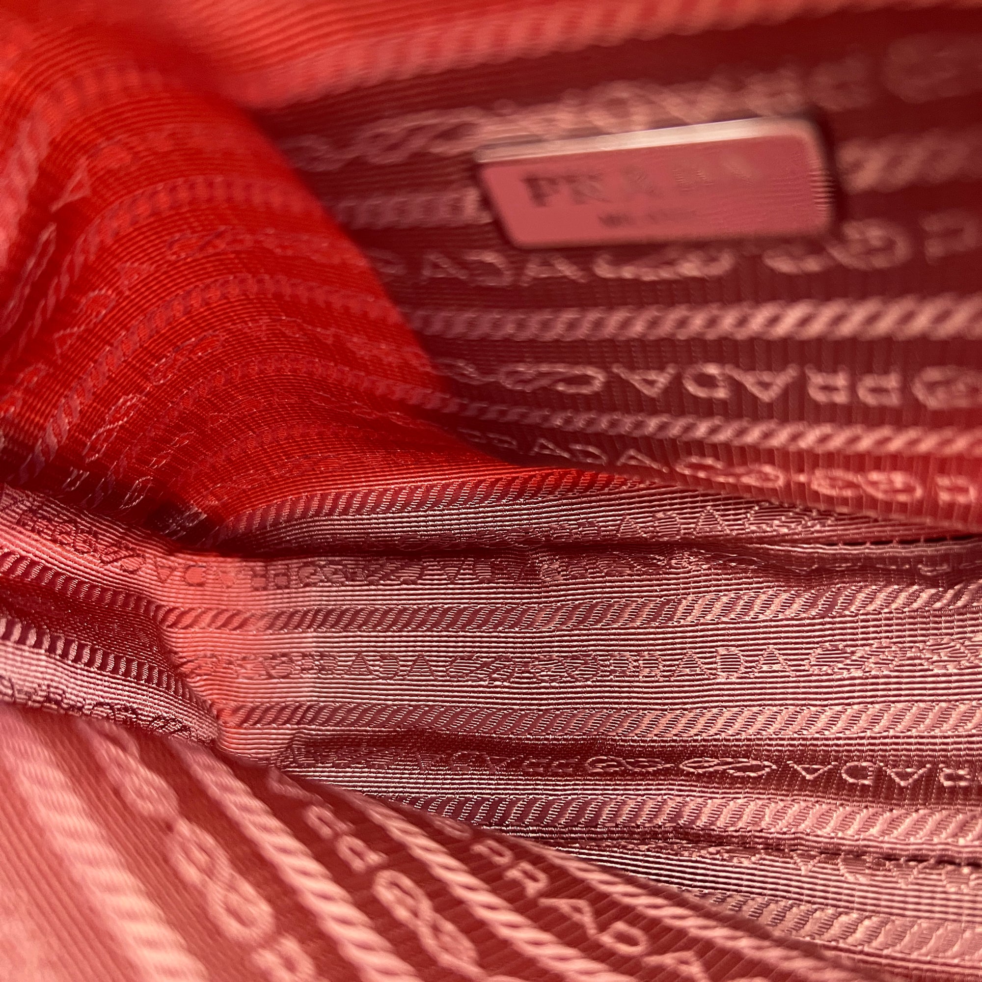 Re-Edition 2000 Shoulder Bag Pink in Canvas, Silver hardware
