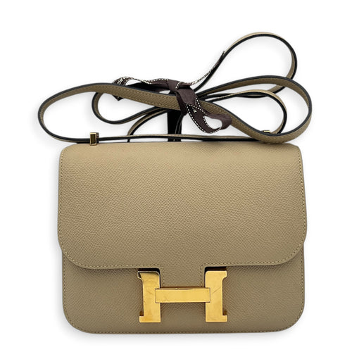 Constance 18 Trench Shoulder Bag in Epsom, Gold hardware
