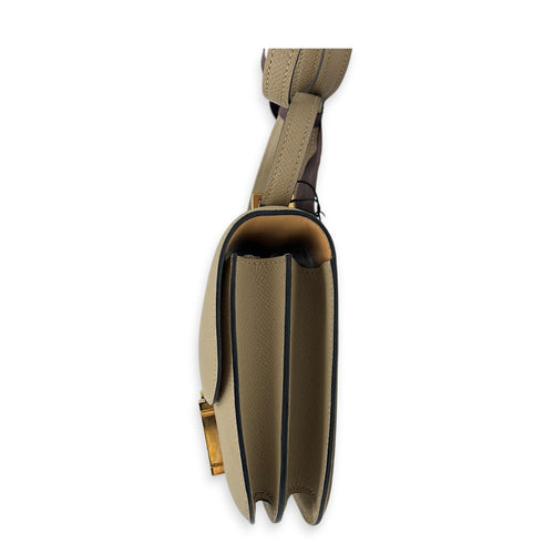 Constance 18 Trench Shoulder Bag in Epsom, Gold hardware