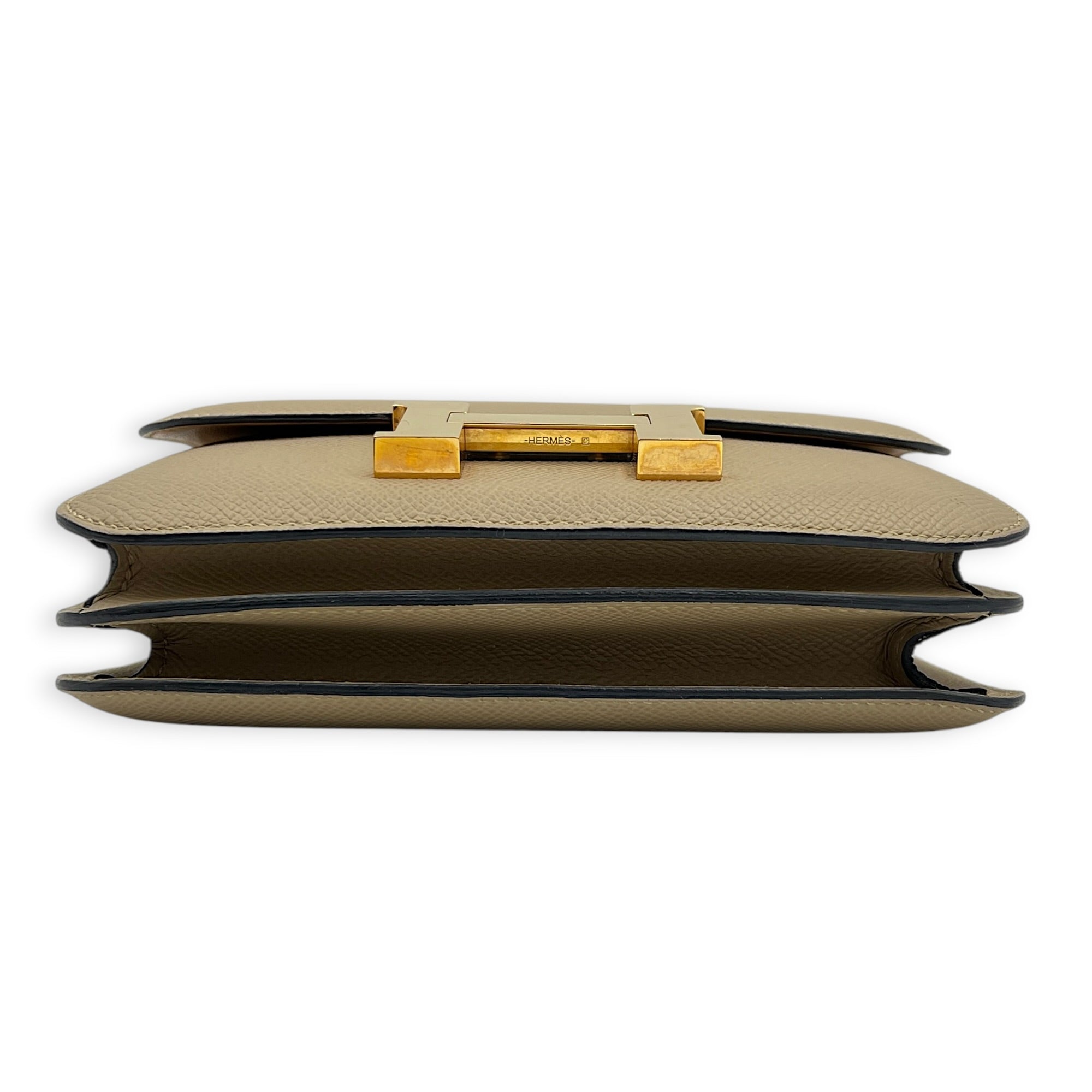 Constance 18 Trench Shoulder Bag in Epsom, Gold hardware