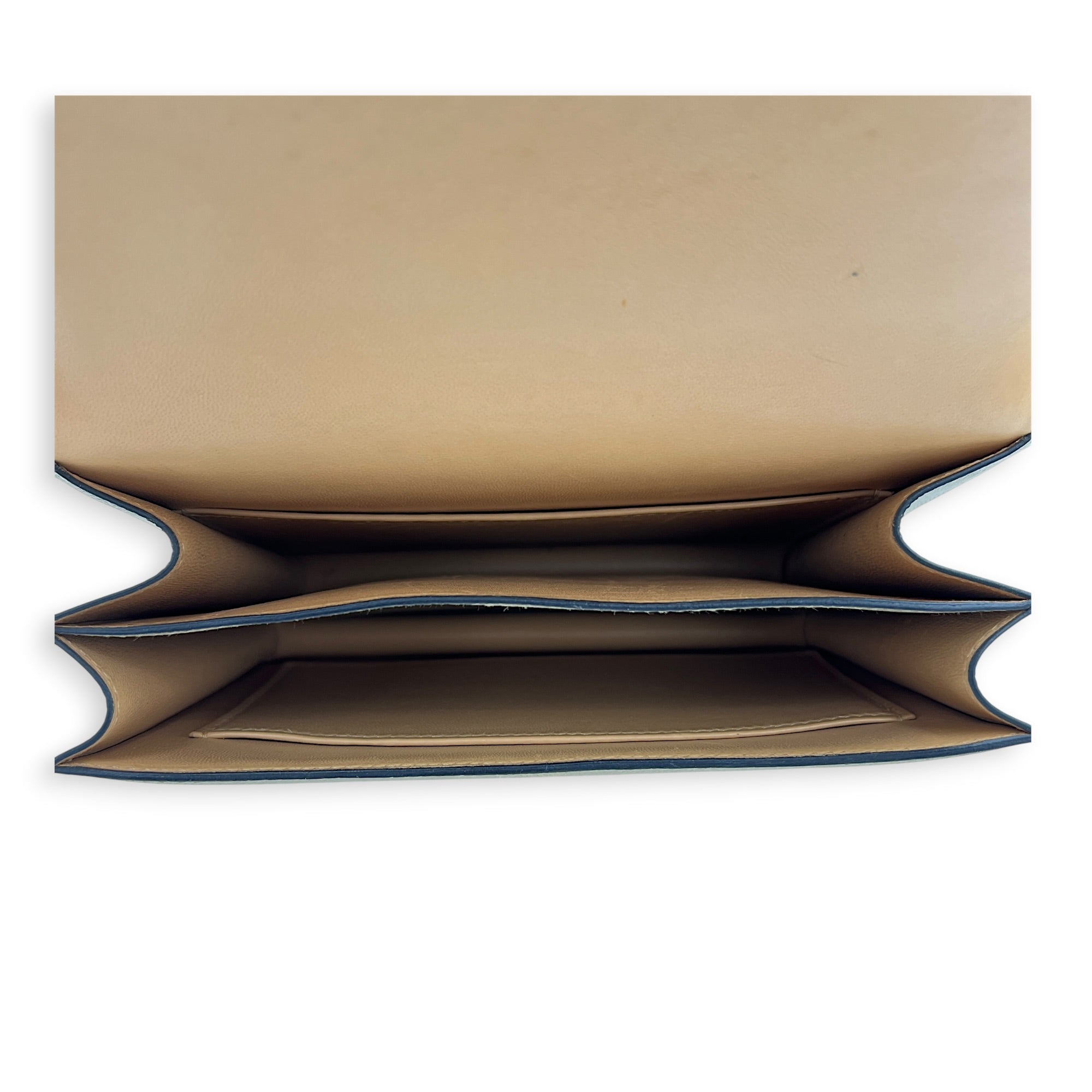 Constance 18 Trench Shoulder Bag in Epsom, Gold hardware