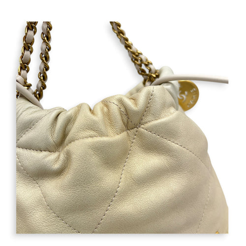 22 Tote Light Gold Shoulder Bag in Calfskin, Palladium hardware