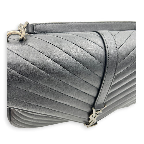 College Large Black Shoulder Bag in Calfskin, Silver hardware