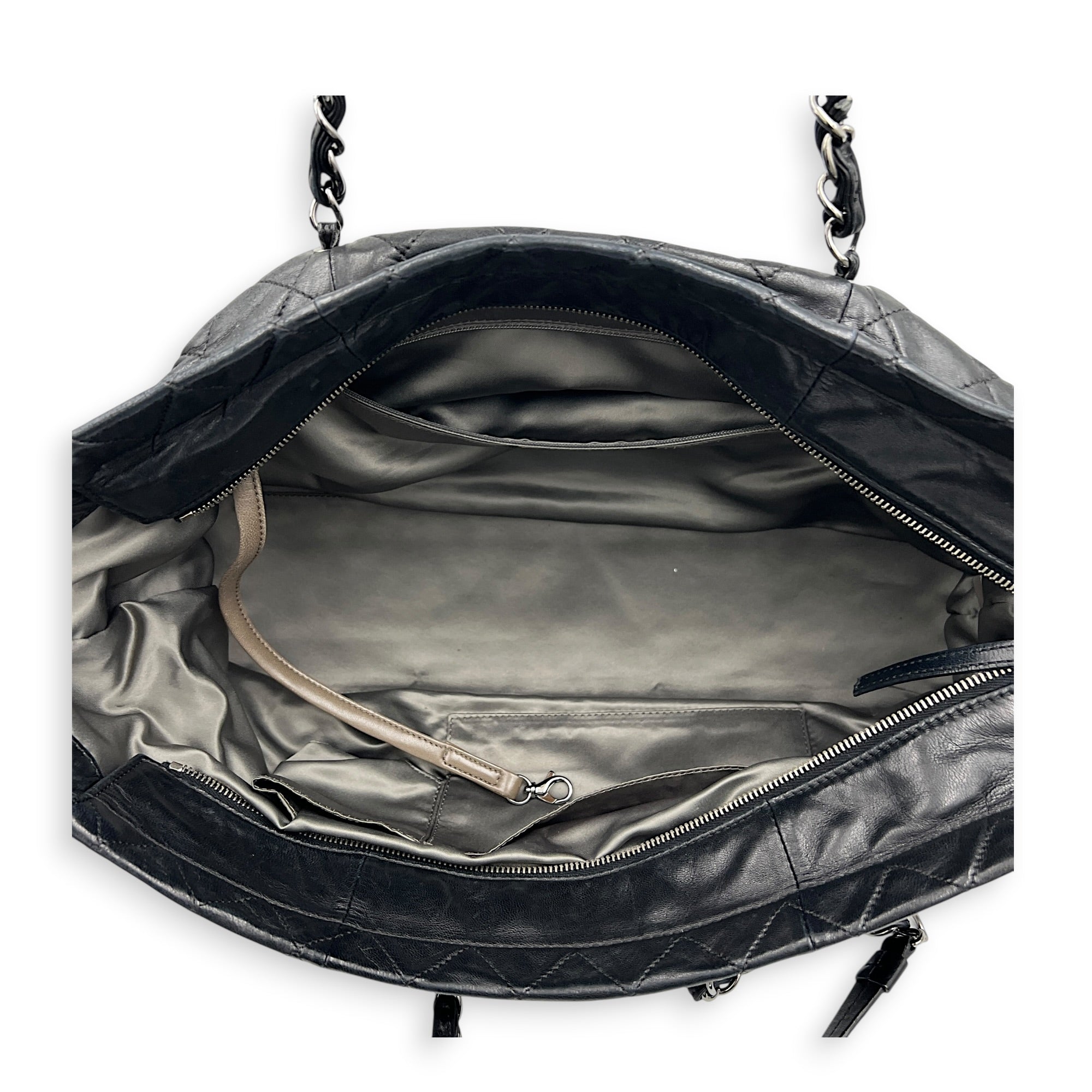 Gathered Quilted Tote Bag Black in Lambskin, Silver hardware