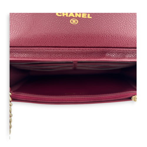 CC Red Wallet On Chain in Caviar Leather, Gold hardware