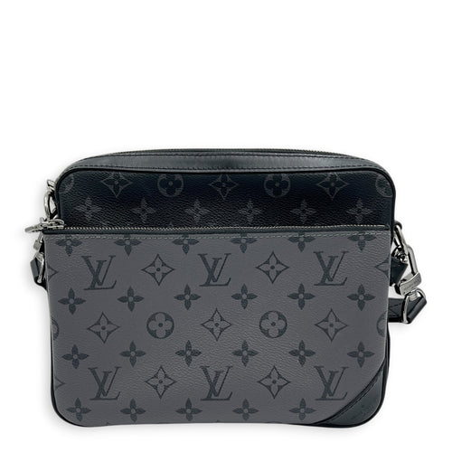 Trio Messenger  Crossbody Bag Black in Coated Canvas, Silver hardware