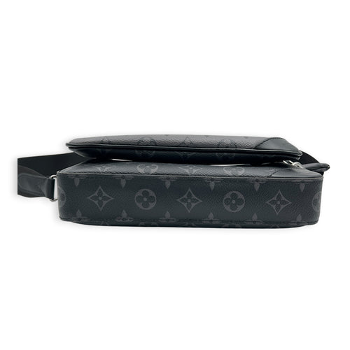 Trio Messenger  Crossbody Bag Black in Coated Canvas, Silver hardware
