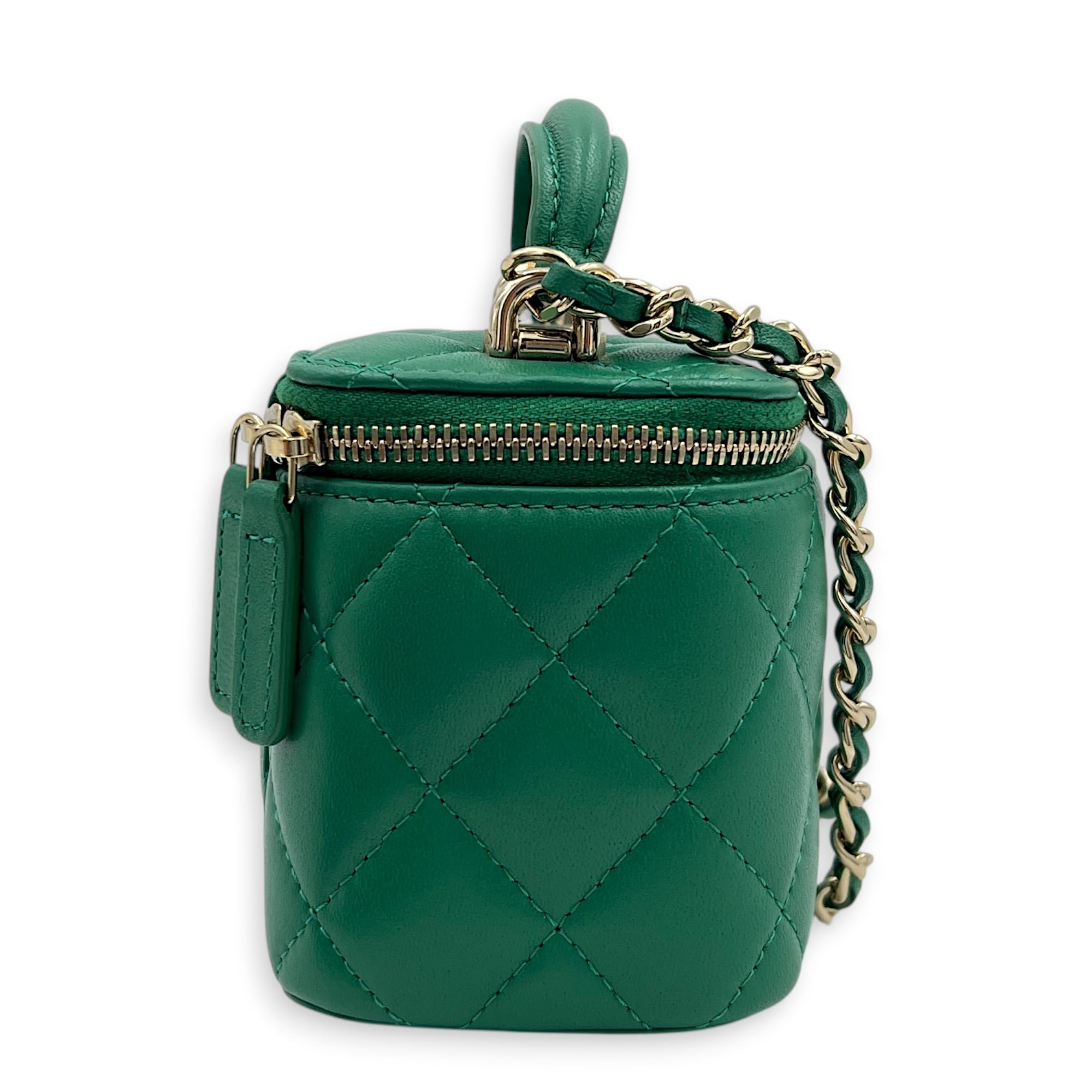 CC Vanity Bag Green in Lambskin, Gold hardware