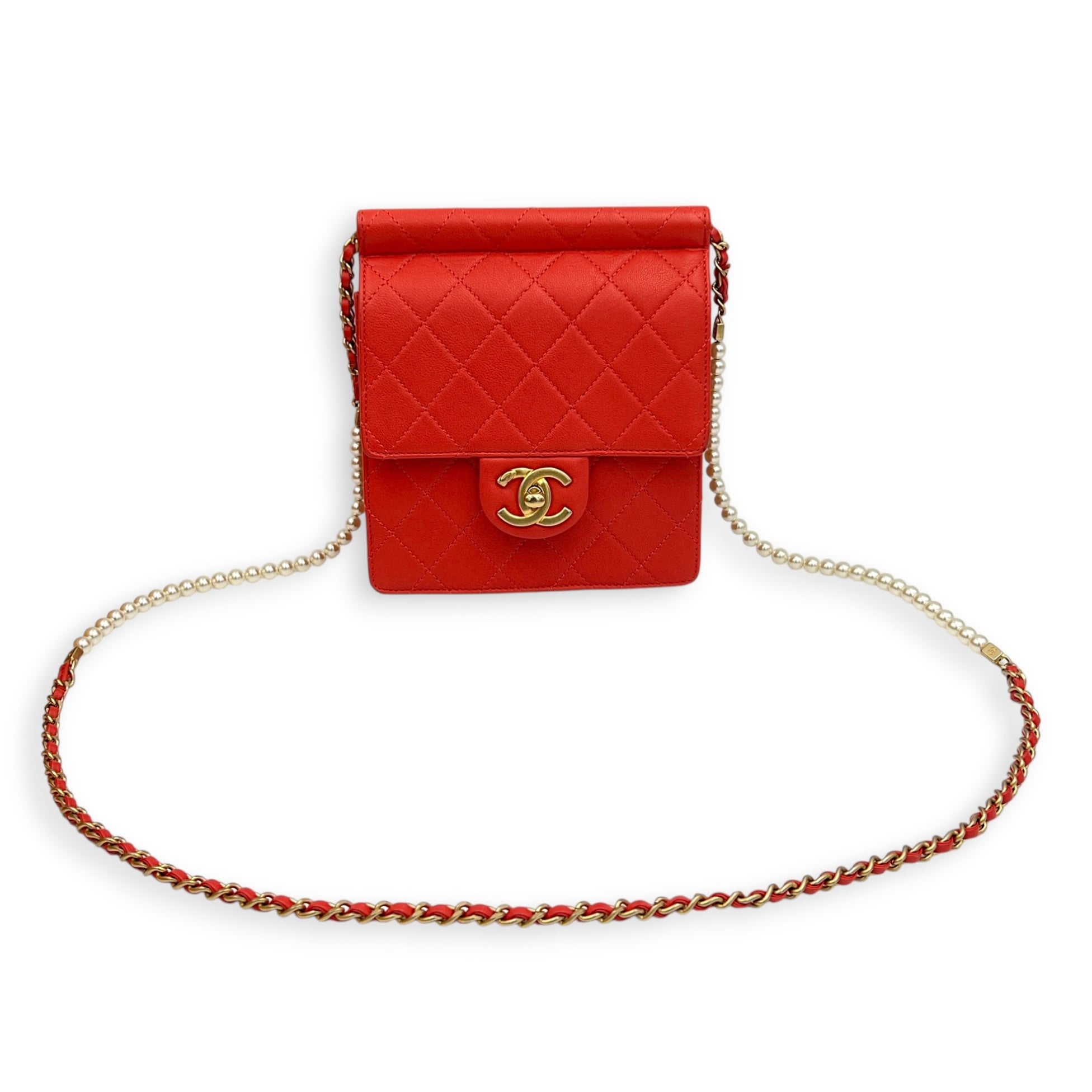 Chic Pearl Crossbody Bag Red in Calfskin, Gold hardware