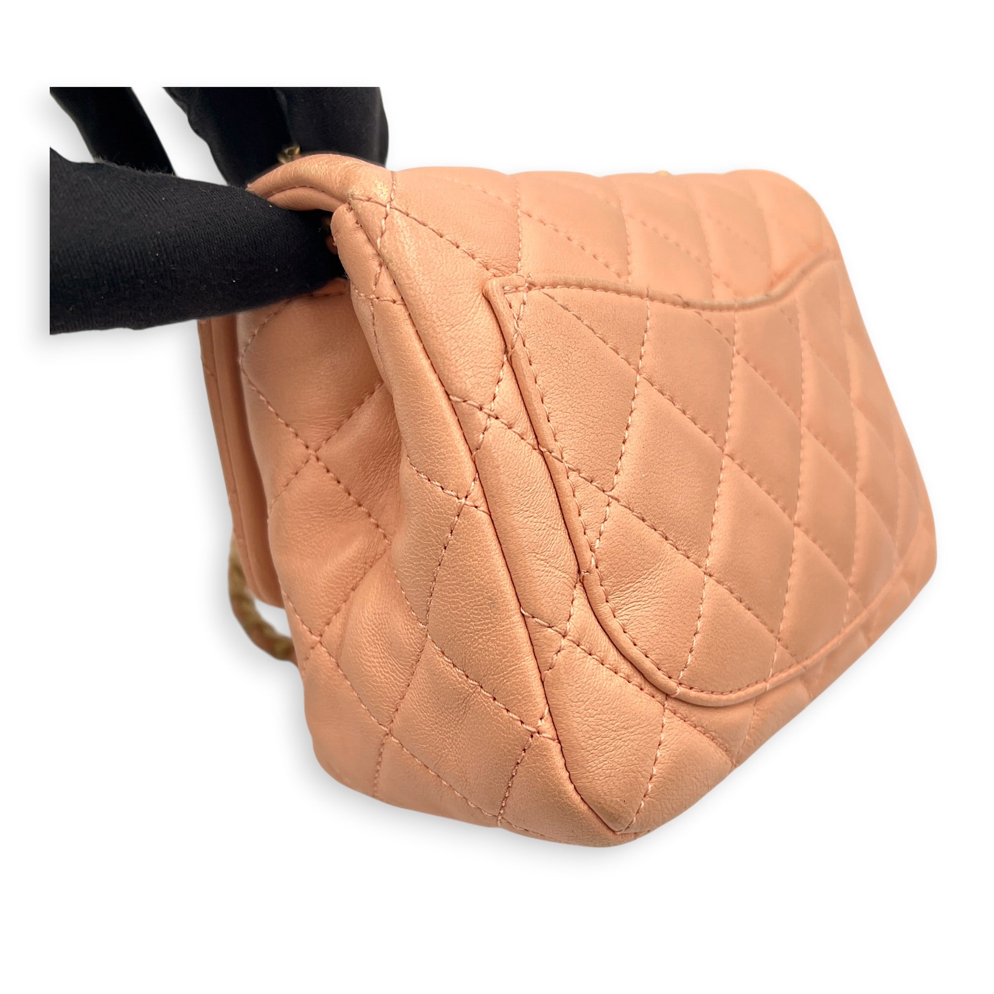 Pearl Crush Square Shoulder Bag Beige in Lambskin, Gold hardware