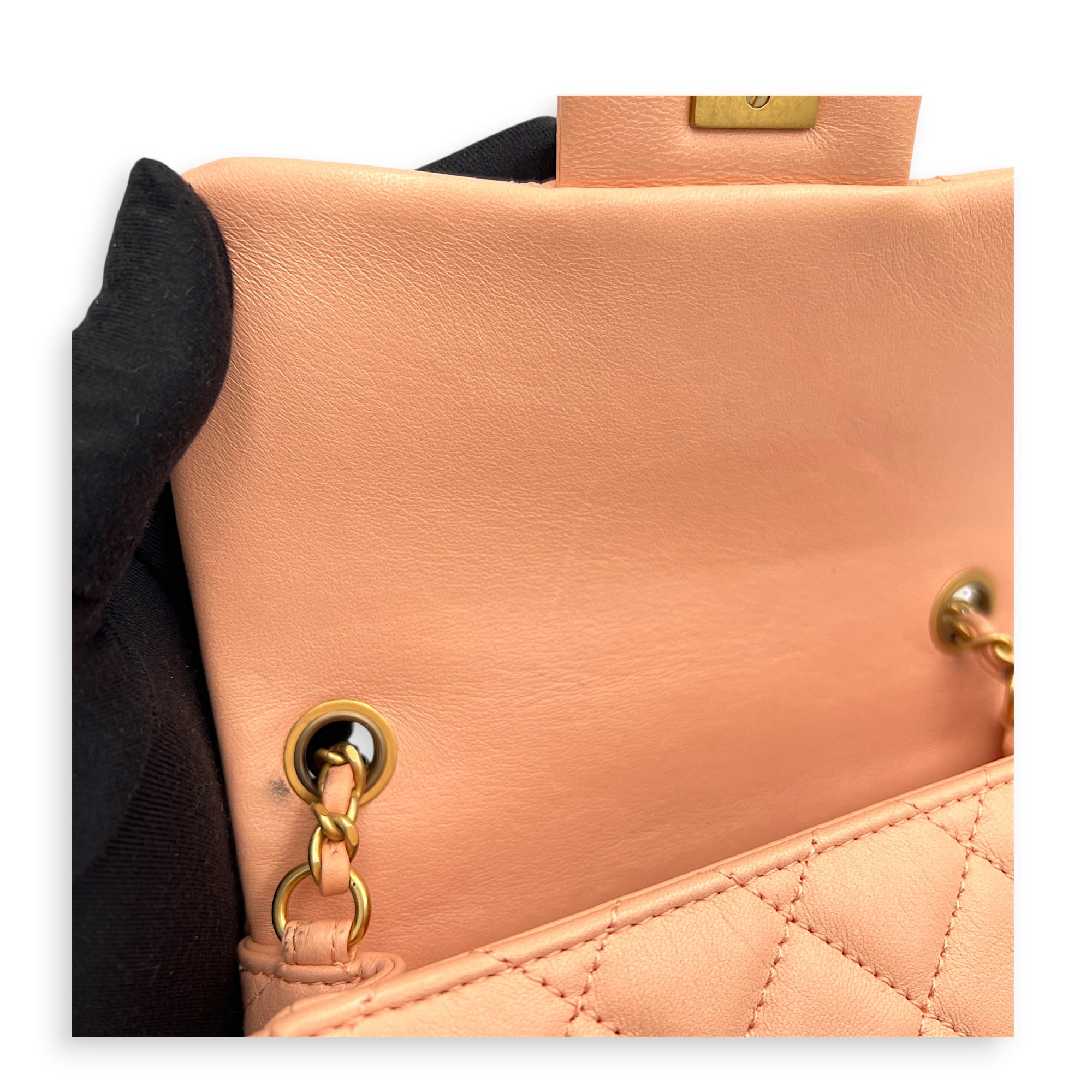 Pearl Crush Square Shoulder Bag Beige in Lambskin, Gold hardware