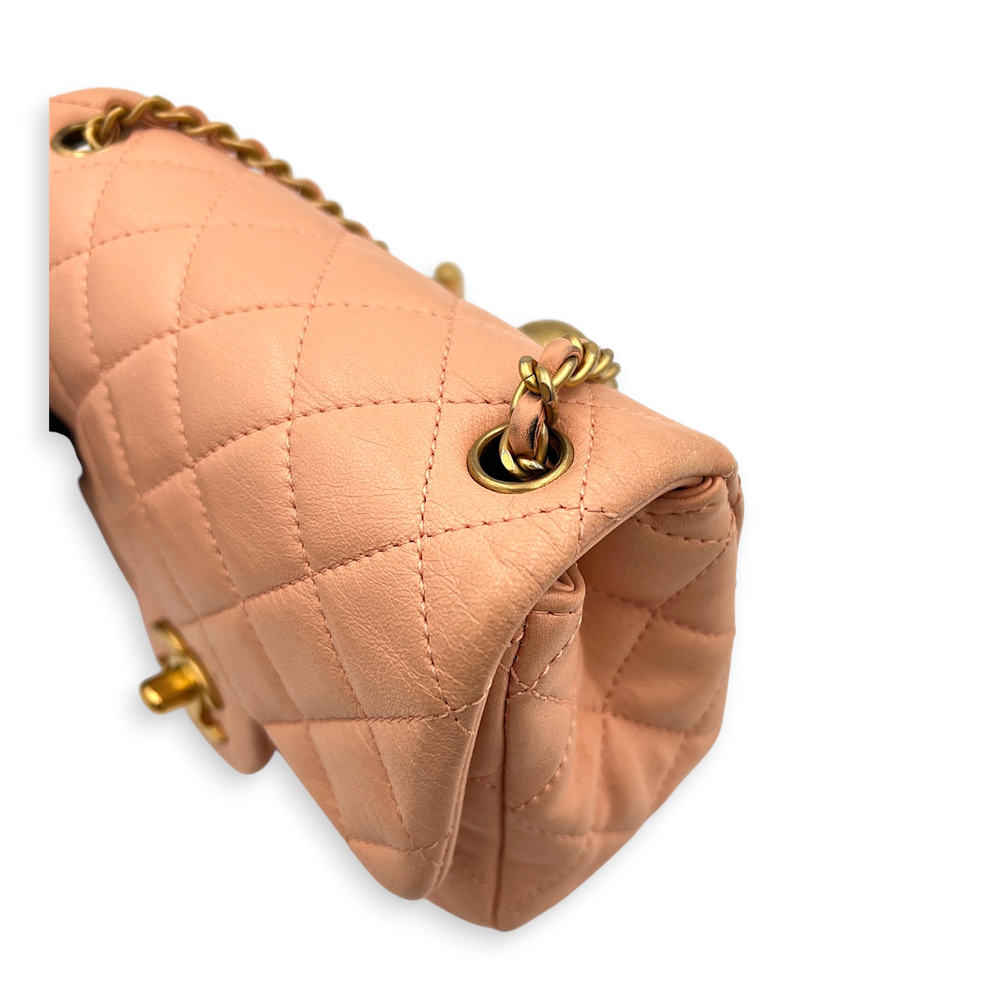 Pearl Crush Square Shoulder Bag Beige in Lambskin, Gold hardware