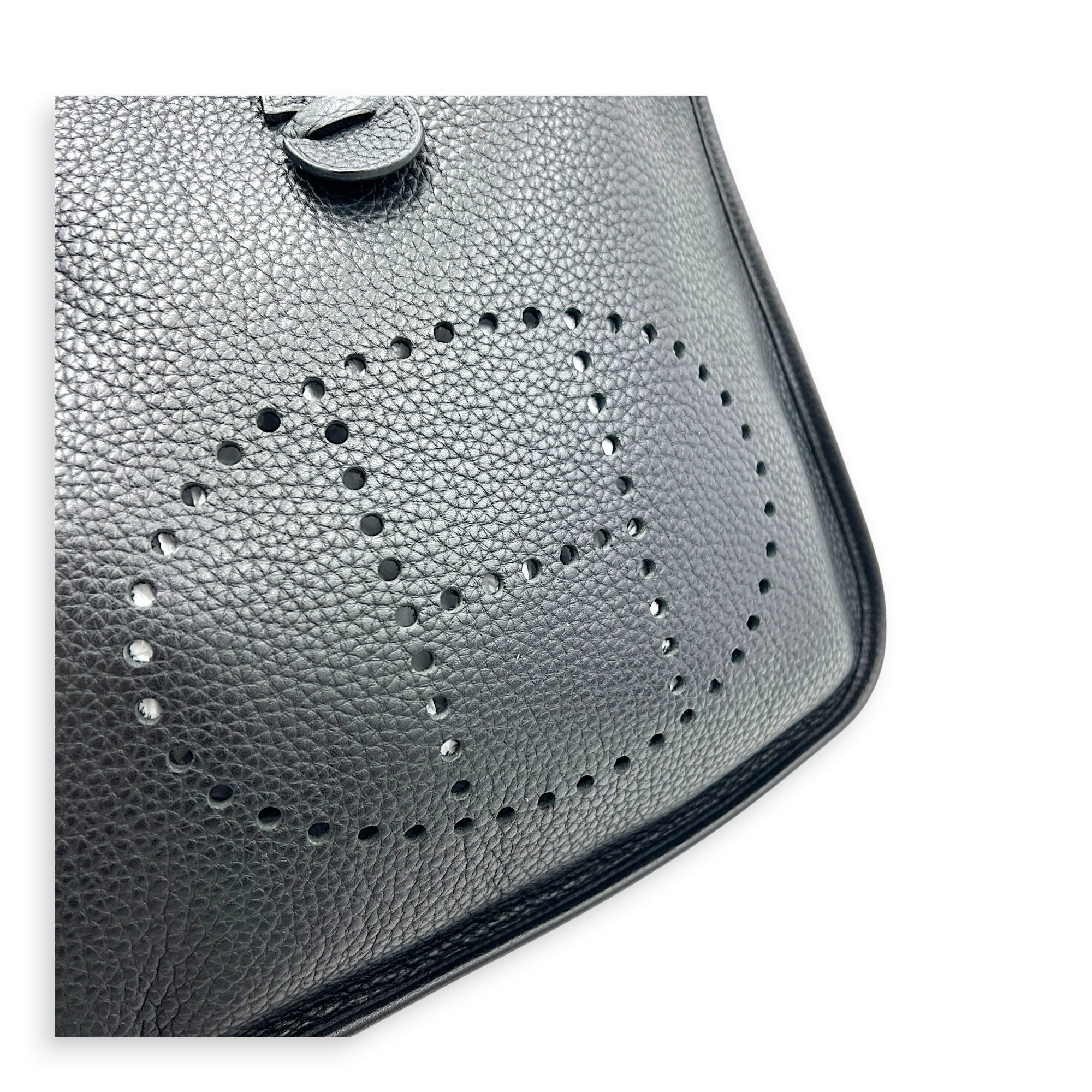 Evelyne III Black in Clemence, Palladium hardware