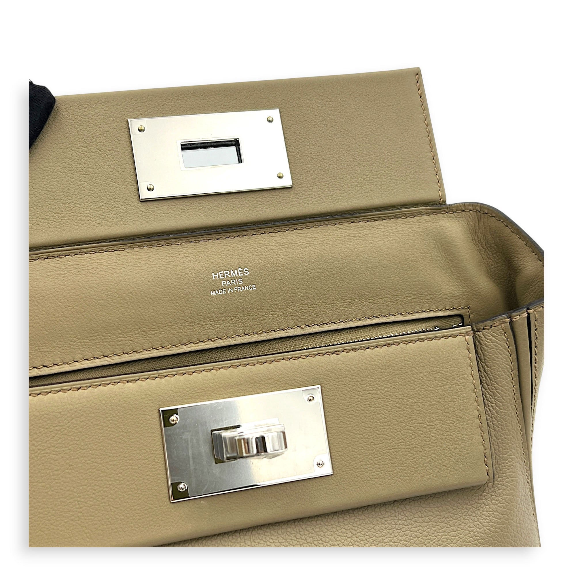 24/24 21 Beige Marfa Top Handle Bag in Evercolor, Palladium hardware