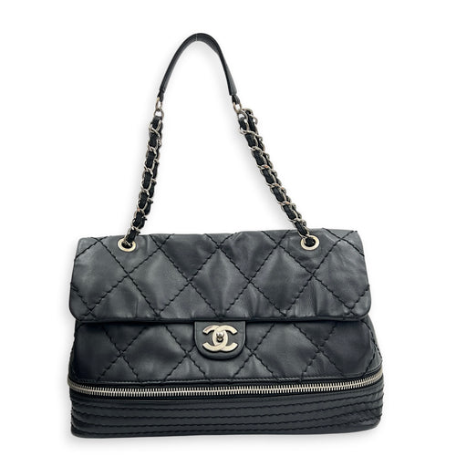 Stitched Expandable Shoulder Bag Black in Calfskin, Silver hardware