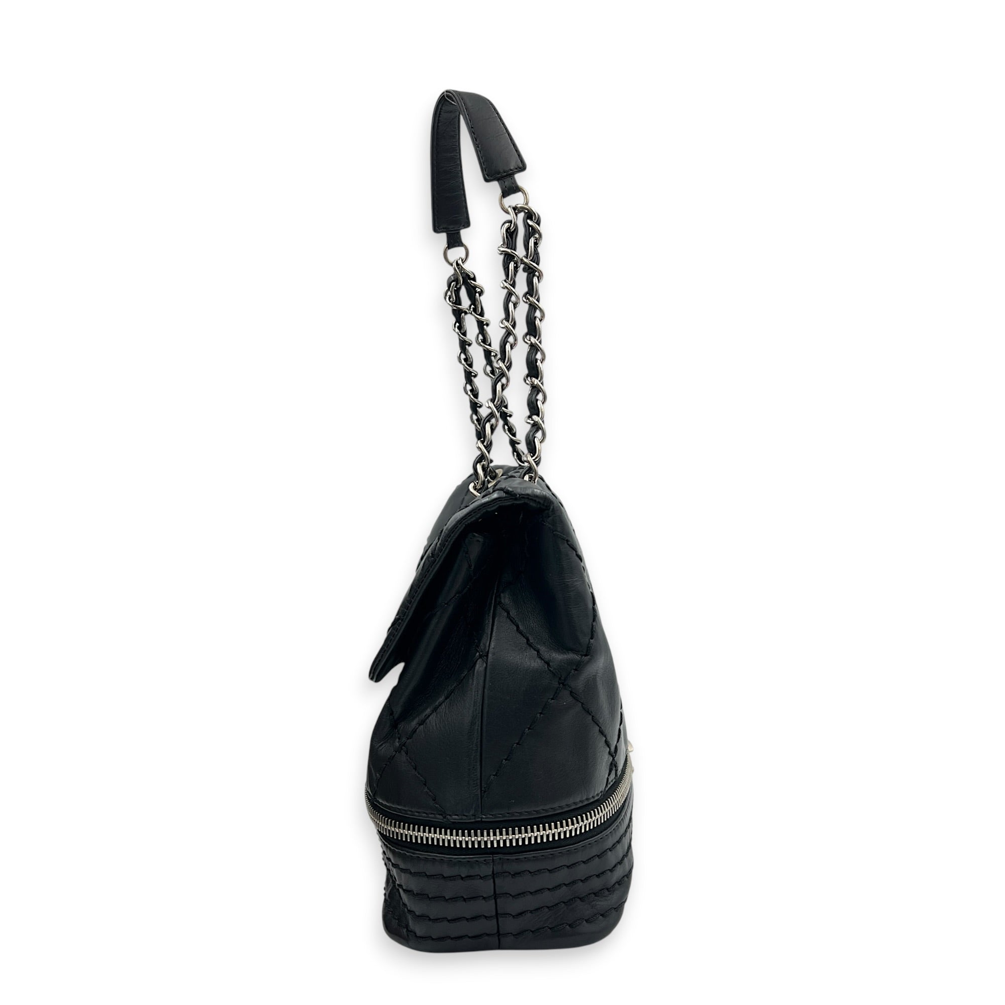 Stitched Expandable Shoulder Bag Black in Calfskin, Silver hardware