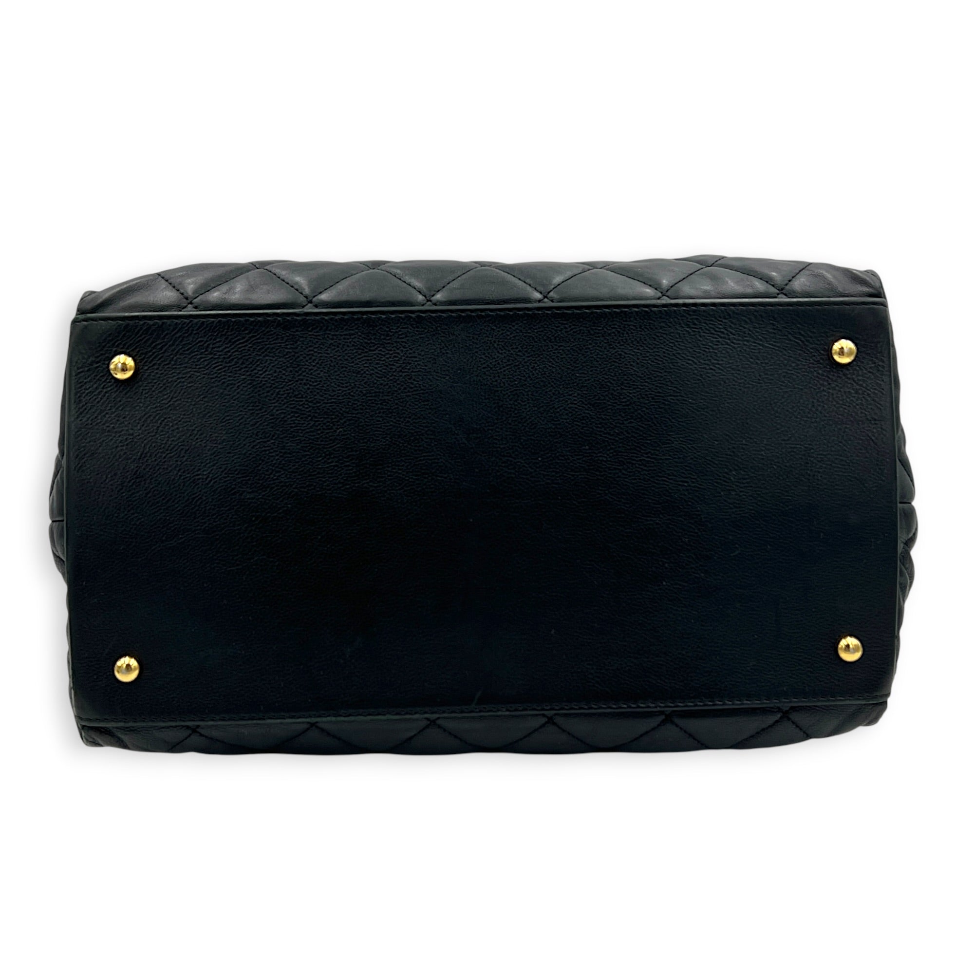 Chain Me Shoulder Bag Black in Calfskin, Gold hardware