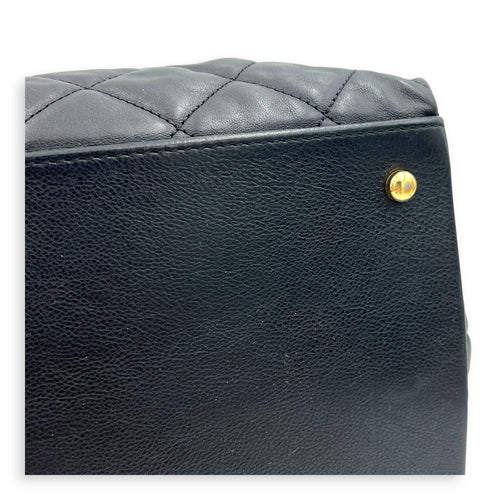 Chain Me Shoulder Bag Black in Calfskin, Gold hardware