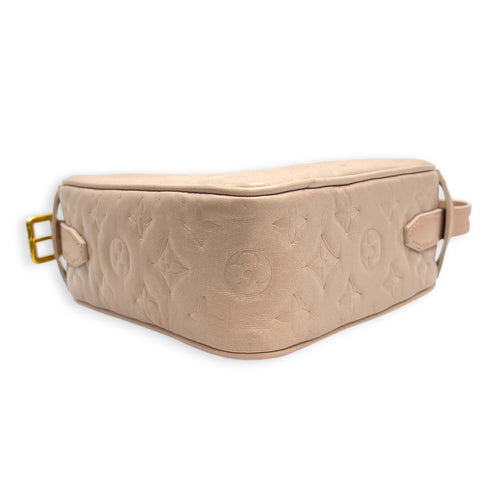 Fall in Love Sac Coeur Crossbody Bag Pink in Calfskin, Gold hardware