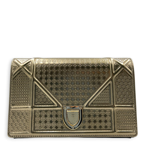 Diorama Wallet On Chain Gold in Patent Leather, Gold hardware
