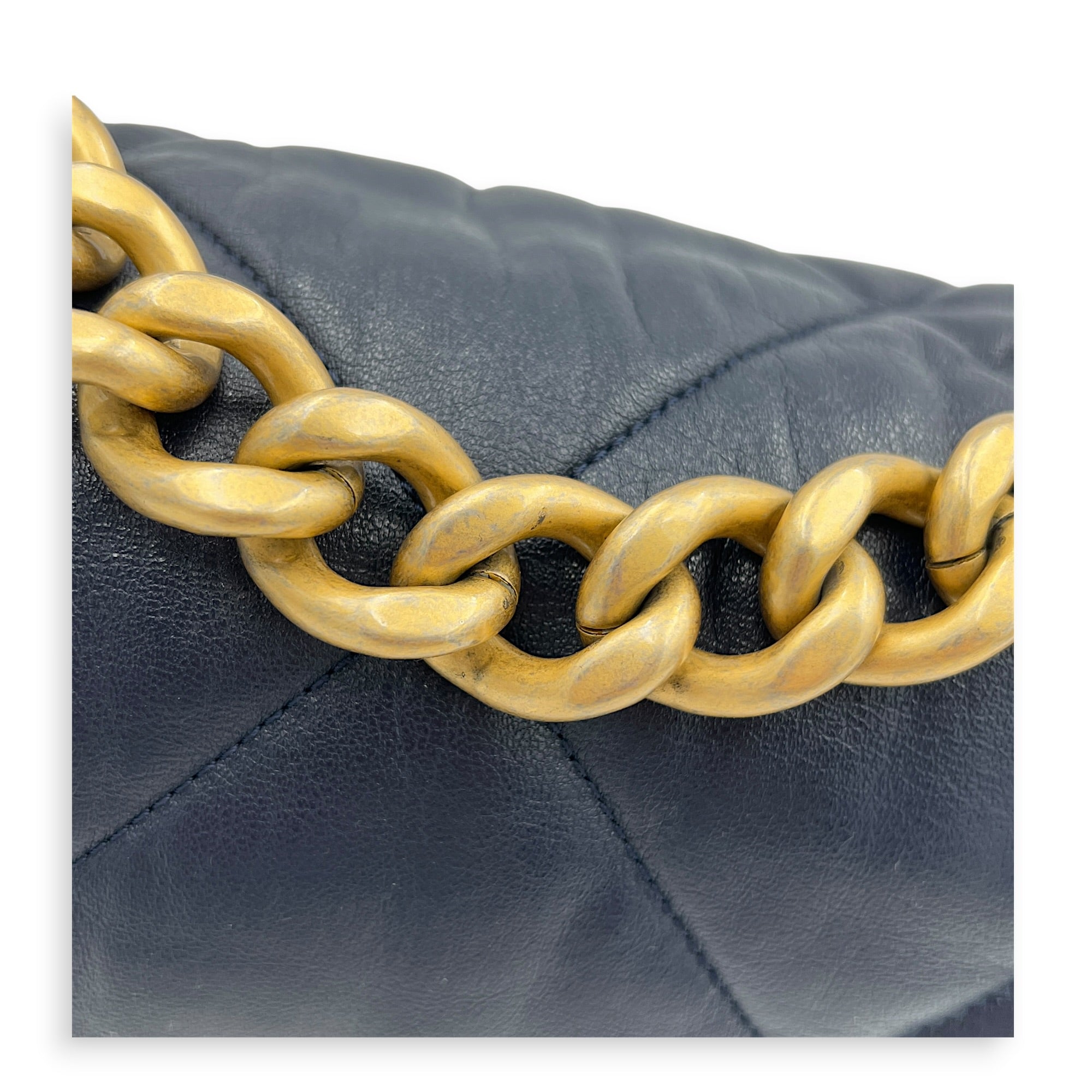19 Large Blue Shoulder Bag in Goat Leather, Mixed hardware