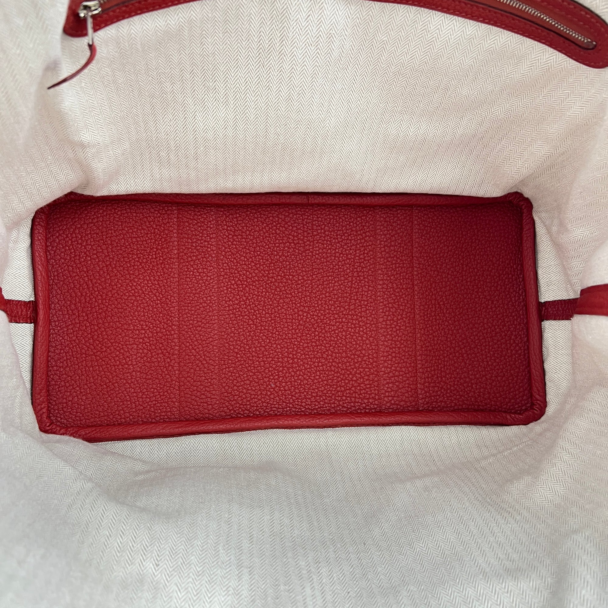 Garden Party 36 Rouge Duchesse Top Handle Bag in Negonda, Palladium hardware