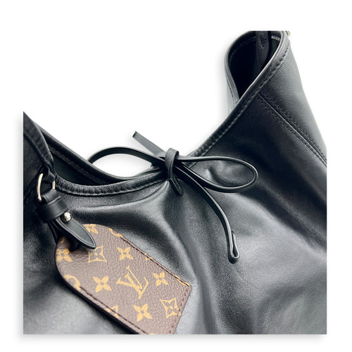 Carryall Vibe Shoulder Bag Black in Calfskin, Silver hardware